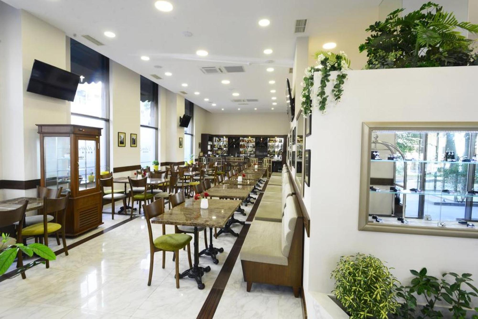 Deluxe I Tbilisi